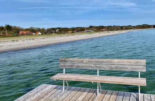 Lyngsbæk Strand House | Holiday Home Athisl - 800m from the sea by Interhome