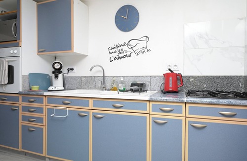 Chein-Dessus House | Holiday Home 'Au Fil De L'eau' with Mountain View, Private Terrace and Wi-Fi