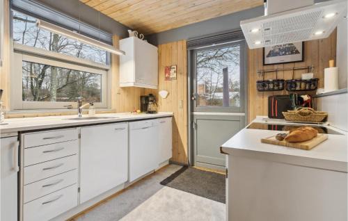Fjellerup Strand House | Holiday Home Bøsholmstien Glesborg Denm
