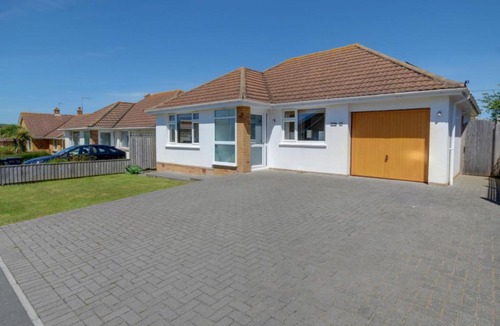 Croyde Bay House | Holiday Home Bamboo by Interhome