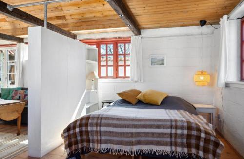Vestero Havn House | Holiday Home Bedri - 100m from the sea by Interhome