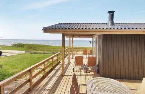 Næs House | Holiday Home Bertold - 20m from the sea by Interhome