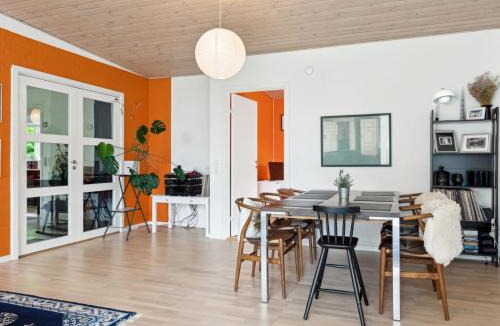 Snoghoj House | Holiday Home Biergh - 250m from the sea by Interhome
