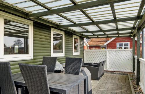 Ajstrup House | Holiday Home Bjarni - 175m from the sea by Interhome