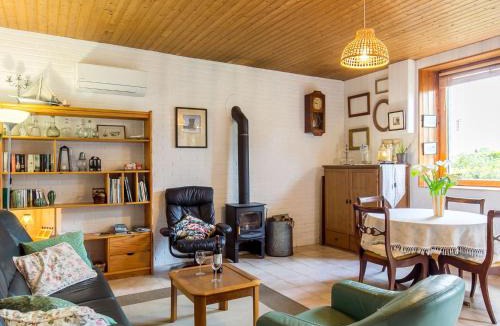 Locquirec House | Holiday Home Bleue by Interhome