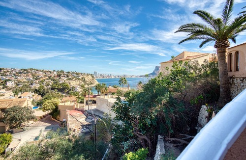La Canuta House | Holiday Home 'Brandy' with Sea View, Wi-Fi and Air Conditioning