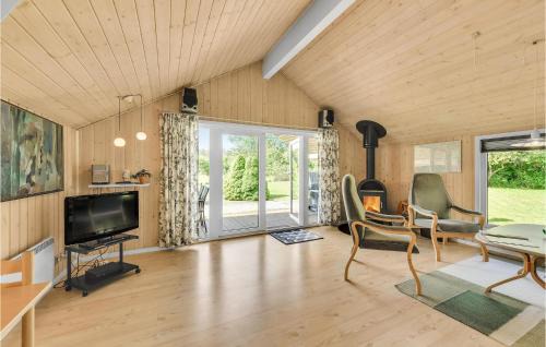 Skaven Strand House | Holiday Home Brombærvej Tarm Ii