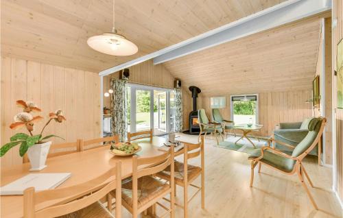 Skaven Strand House | Holiday Home Brombærvej Tarm Ii