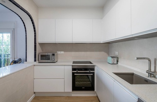 Gran Alacant House | Holiday Home 'Bungalow 213' with Shared Pool, Wi-Fi and Air Conditioning