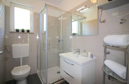 Vrvari House | Holiday home Bungalow Lavanda 1