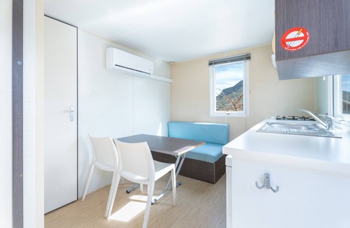 Barx House | Holiday Home 'BW 2018 II' with Mountain View, Wi-Fi and Air Conditioning
