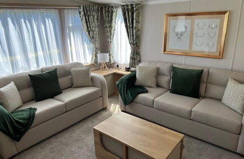 Knaresborough House | Holiday Home by the river Nidd 8