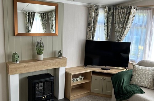 Knaresborough House | Holiday Home by the river Nidd 8