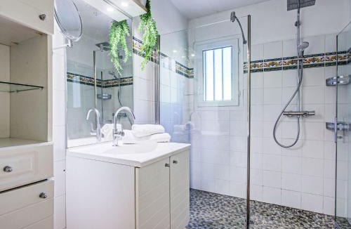 Montauriol House | Holiday Home Côté Sud by Interhome
