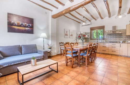Beneixama House | Holiday Home 'Casa La Pedania' with Private Pool, Wi-Fi and Air Conditioning