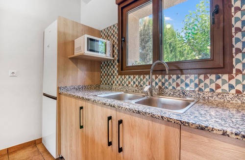Beneixama House | Holiday Home 'Casa La Pedania' with Private Pool, Wi-Fi and Air Conditioning