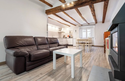 Tivissa House | Holiday Home 'Ca Miquel' with Wi-Fi and Air Conditioning