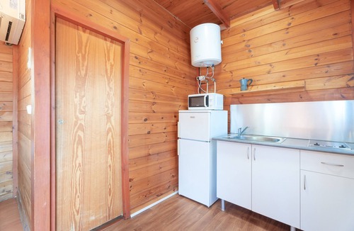 Barx House | Holiday Home 'Cabaña Madera A' with Mountain View, Wi-Fi and Air Conditioning