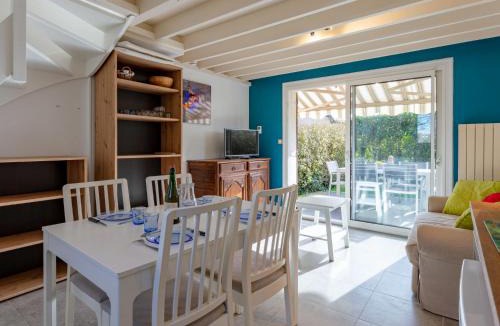 Cabourg House | Holiday Home Cabourg Cottage-4 by Interhome