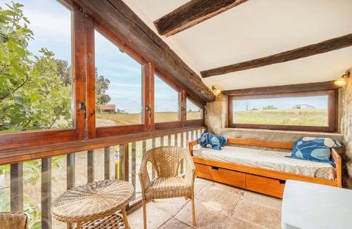 Casserres House | Holiday Home 'Cal Camp Llarg' with Mountain View, Private Pool and Wi-Fi