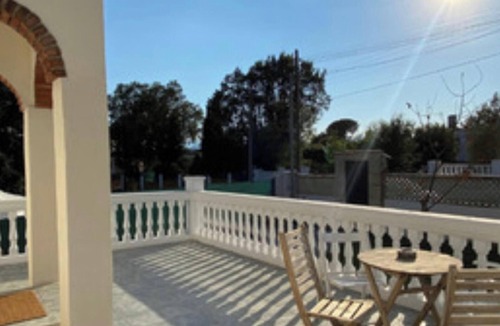 Sils House | Holiday Home 'Can Dennis' with Private Pool, Wi-Fi and Air Conditioning