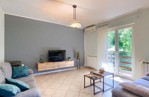 Pican House | Holiday Home Carlo by Interhome