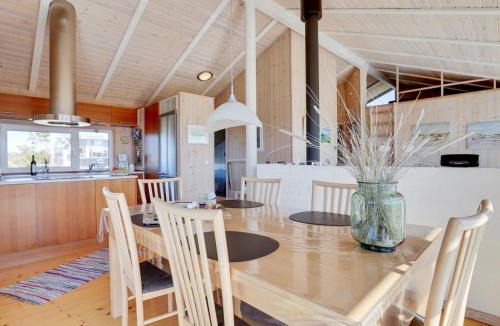 Hirtshals House | Holiday Home Caro - 807m from the sea by Interhome