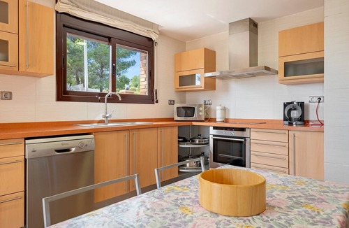 Roda de Bara House | Holiday Home 'Casa Tico' with Private Pool, Wi-Fi