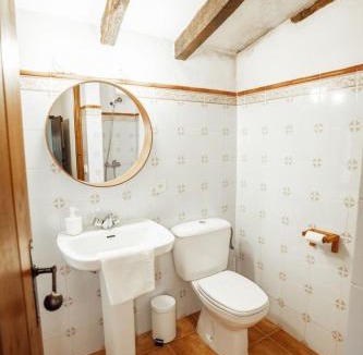 Sant Salvador de Bianya House | Holiday Home Casa Rural El Callís mit Bergblick by Interhome