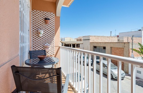 L'Aldea House | Holiday Home 'Casa García' with Balcony, Wi-Fi and Air Conditioning