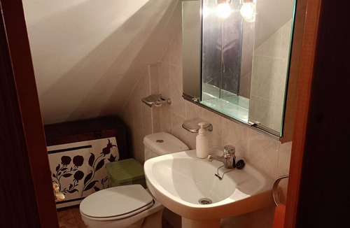 Mirambel House | Holiday Home 'Casa Milagros' with Shared Terrace, Balcony and Wi-Fi