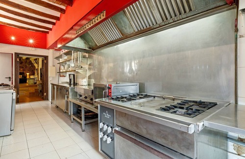 Almoster House | Holiday Home 'Casa Rústica Cal Mian' with Mountain View, Wi-Fi and Air Conditioning