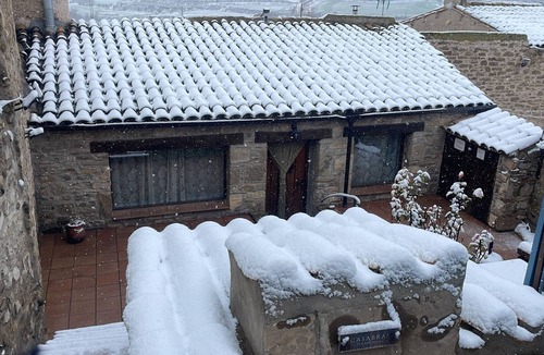 Claravalls House | Holiday Home 'Casabras' with Private Pool, Wi-Fi & Air Conditioning