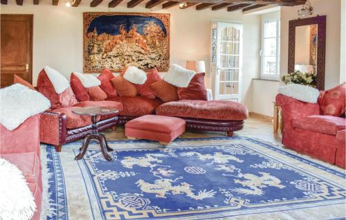 Vassy House | Holiday Home Château De Bremesnil P-836