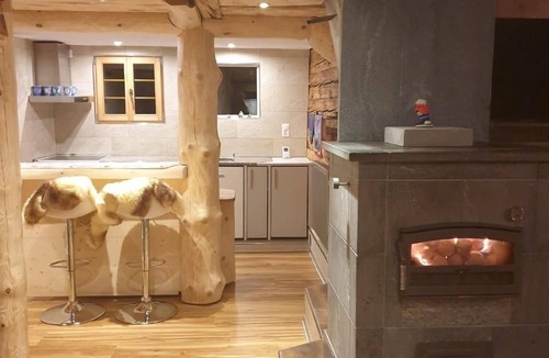 Buerglen Ski Chalet | Holiday home Musikheim