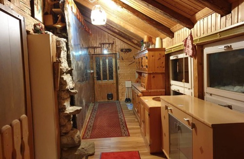 Buerglen Ski Chalet | Holiday home Musikheim