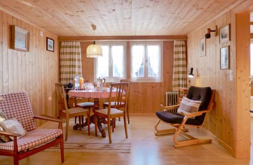 Brienz House | Holiday Home Chalet Esther by Interhome