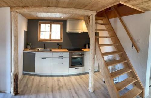 Sundlauenen House | Holiday Home Chalet Felsli by Interhome
