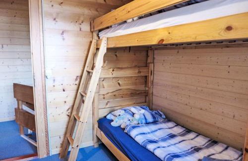Eischoll House | Holiday Home Chalet Ninette by Interhome