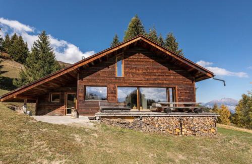 Sarn House | Holiday Home Chalet Paradiesli by Interhome