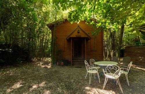 Le Soler House | Holiday Home 'Chalet Sardane' with Mountain View, Shared Pool and Shared Terrace