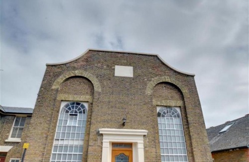 Sandwich House | Holiday Home Chapel by Interhome