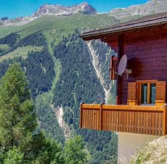 Bellwald House | Holiday Home Charis by Interhome