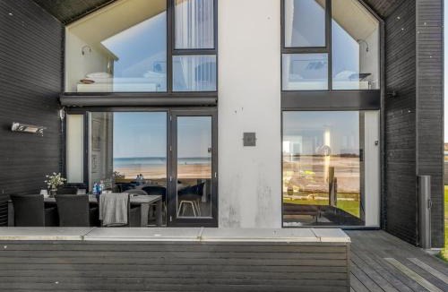 Oster Hurup House | Holiday Home Chayton - 10m from the sea by Interhome