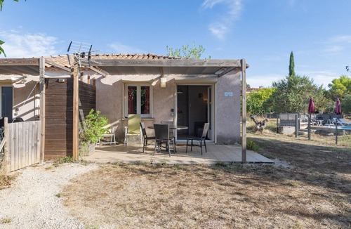 Les Vans House | Holiday Home 'Chêne' with Mountain View, Wi-Fi and Air Conditioning