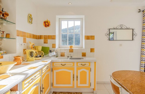Gras House | Holiday Home 'Chez L'Oncle' with Air Conditioning