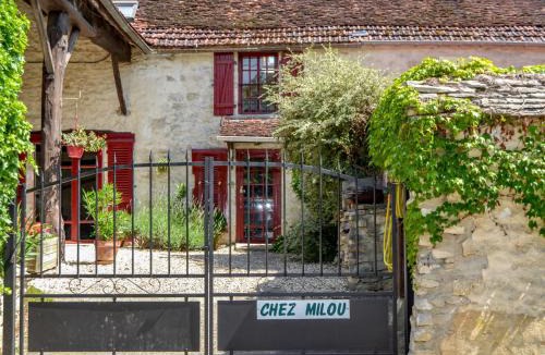 Tanlay House | Holiday Home Chez Milou by Interhome