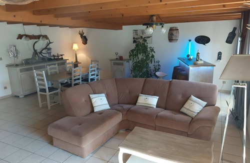 Campan House | Holiday Home 'Chez Philippe' with Mountain View, Private Garden and Wi-Fi