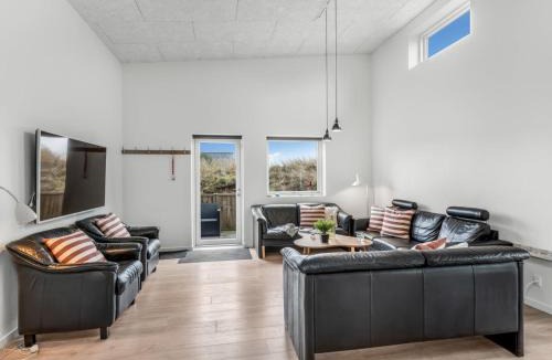 Nørre Lyngvig House | Holiday Home Clarabelle - 1-2km from the sea by Interhome