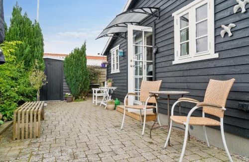 Karrebksminde House | Holiday Home Close To The Beach And Restaurants
